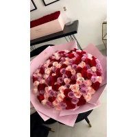 Assortment of 101 roses